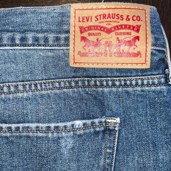 Levis Denim Mini Skirt Distressed Frayed Hem Blue Jean Casual Womens Size 31 - Picture 4 of 10